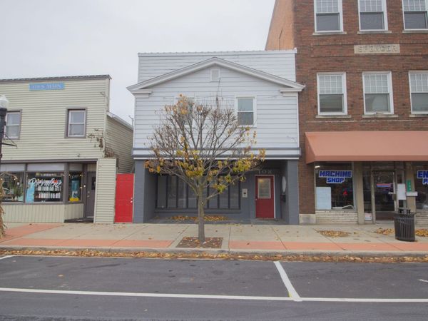 108 S Main Street, Plainwell, MI 49080