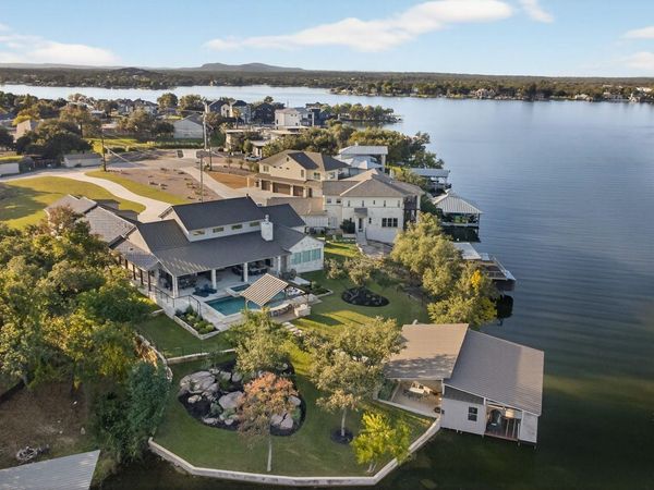 1011 Moss Downs, Granite Shoals, TX 78654