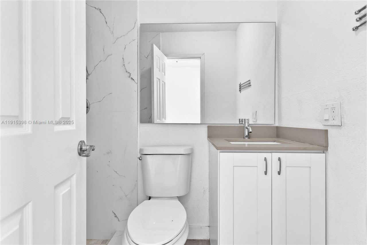 444 SW 64th Ave, Miami, FL 33144 Photo