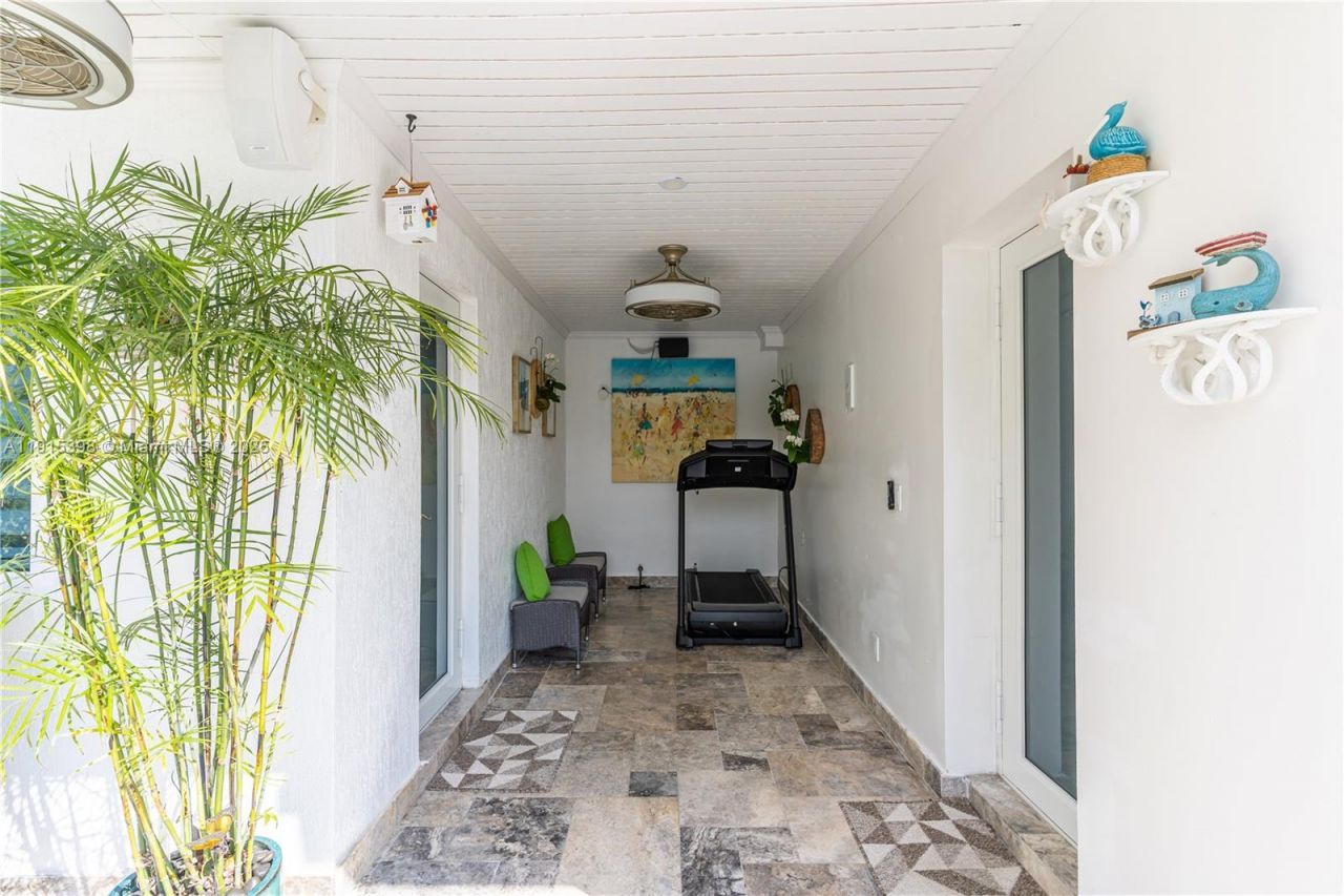 444 SW 64th Ave, Miami, FL 33144 Photo