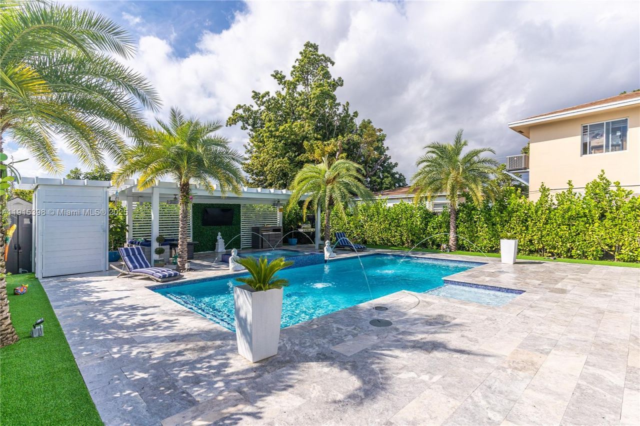 444 SW 64th Ave, Miami, FL 33144 Photo