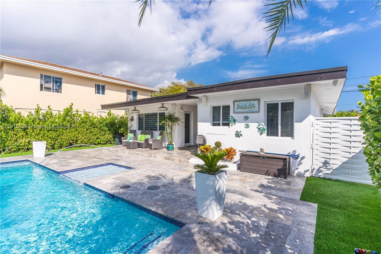 444 SW 64th Ave, Miami, FL 33144 Photo