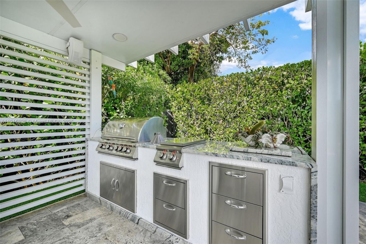 444 SW 64th Ave, Miami, FL 33144 Photo