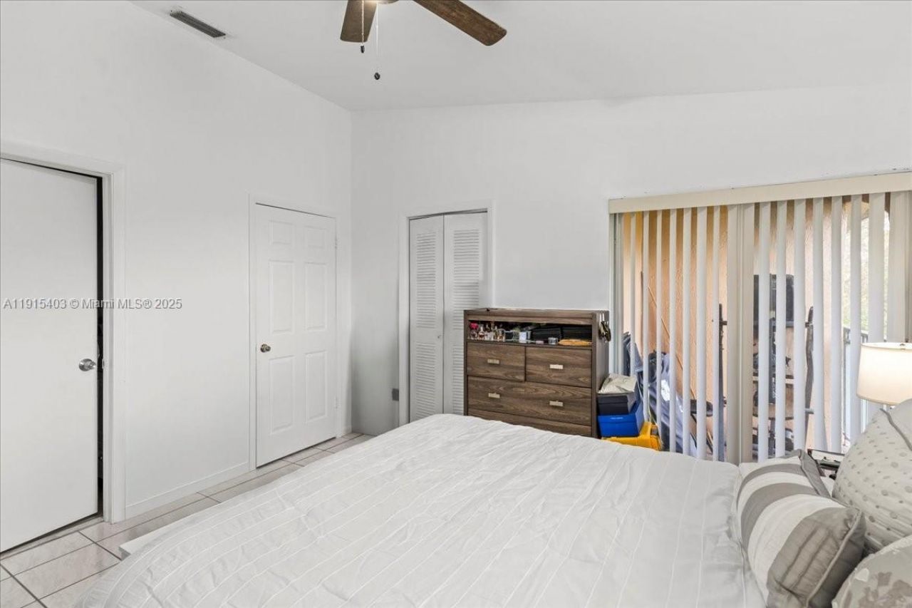 10014 Hammocks Blvd, Unit 204-4, Miami, FL 33196 Photo