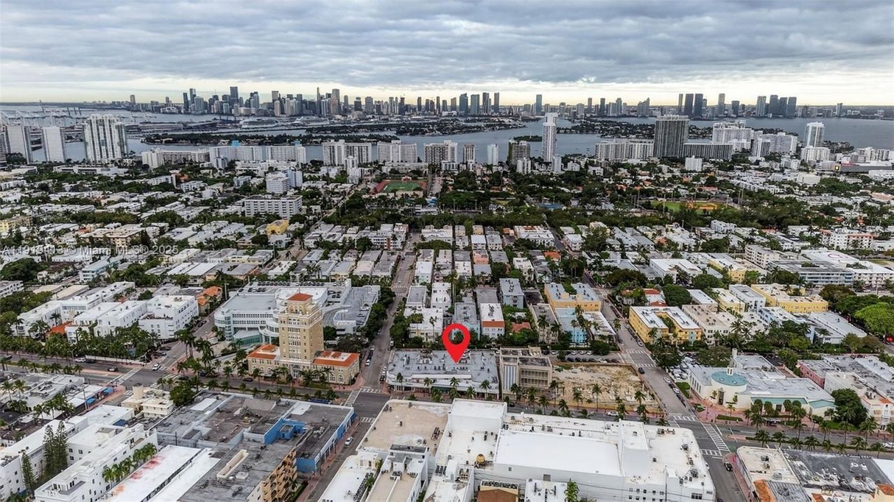 1218 Washington Ave, Miami Beach, FL 33139 Photo