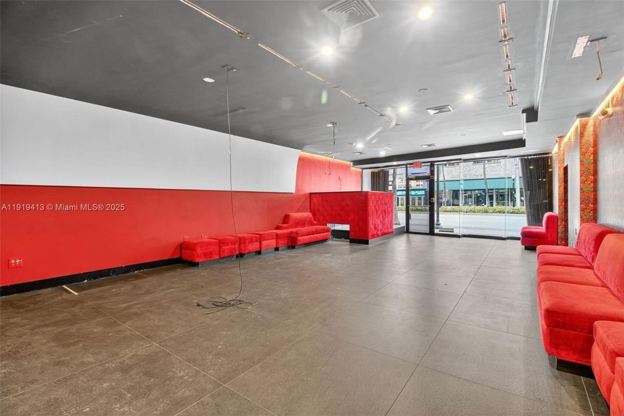 1218 Washington Ave, Miami Beach, FL 33139 Photo