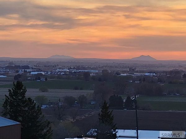 5800 N Enos dr, IDAHO FALLS, ID 83401