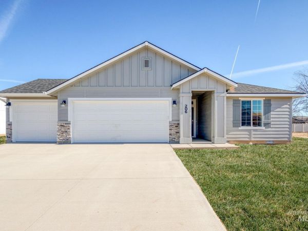 9039 W Violet St, Nampa, ID 83687
