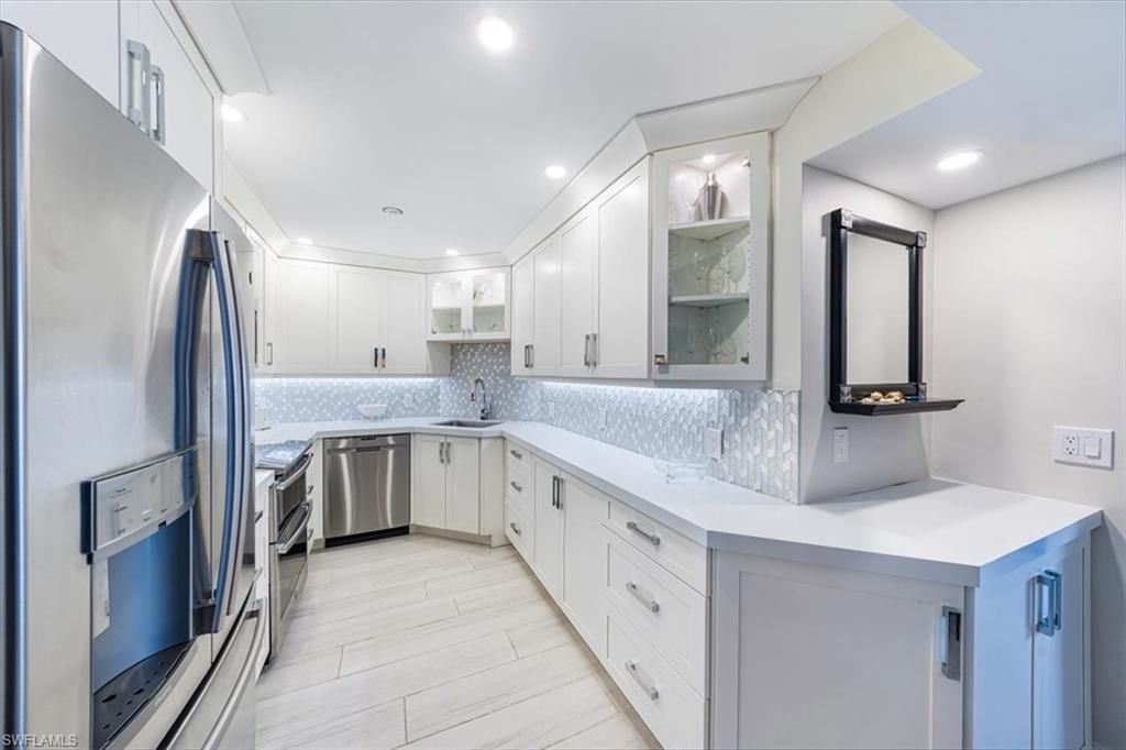 4005 Gulf Shore Blvd N, Unit 1104, Naples, FL 34103 Photo