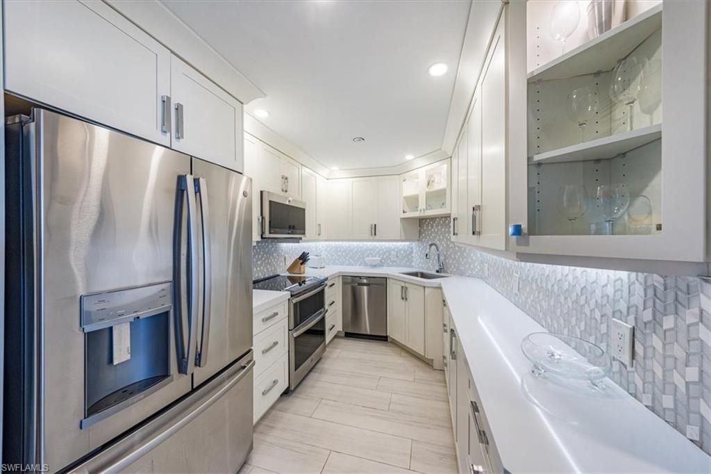 4005 Gulf Shore Blvd N, Unit 1104, Naples, FL 34103 Photo