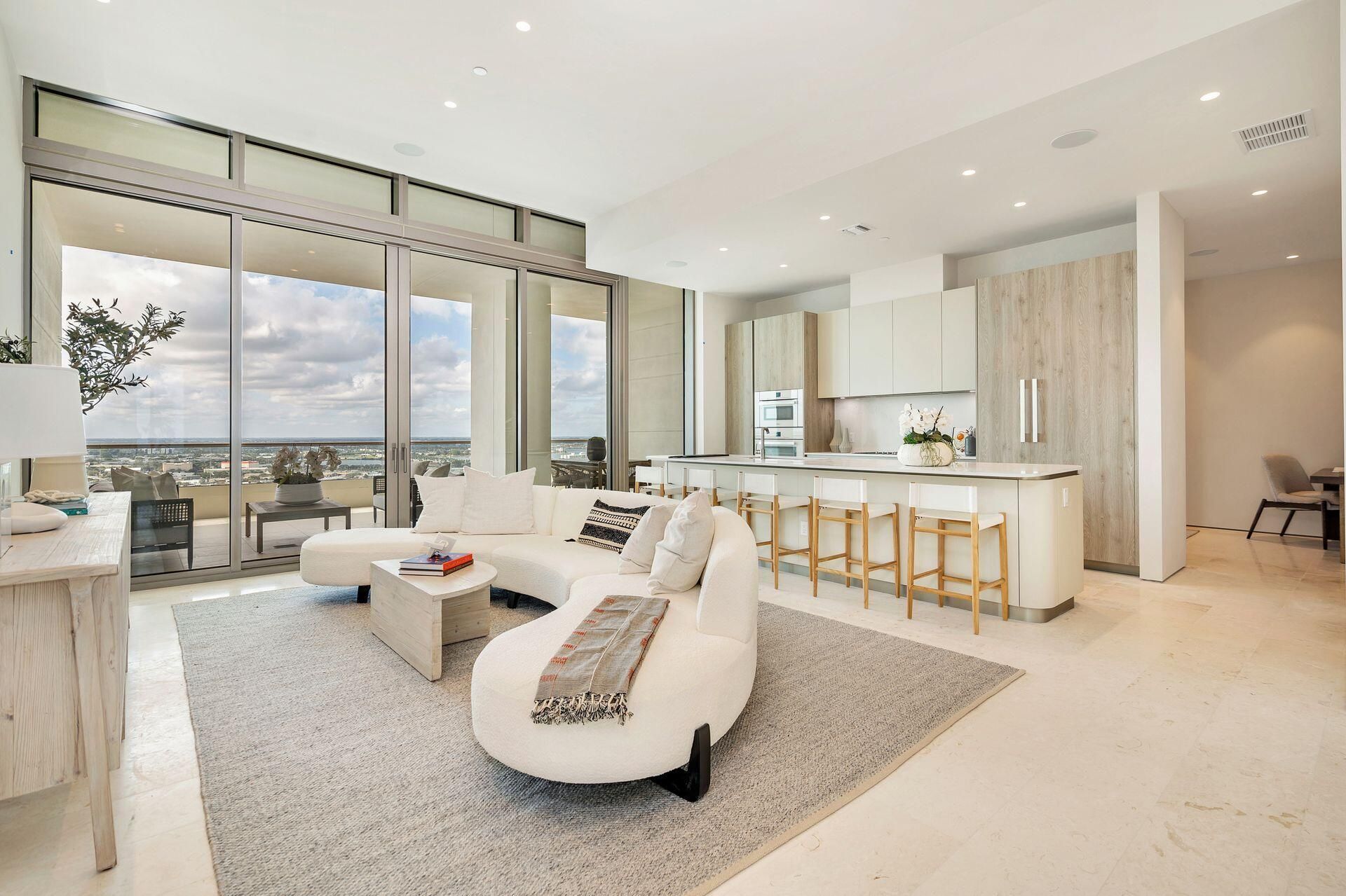 200 Arkona Court, Unit 2501 Ph-G, West Palm Beach, FL 33401 Photo