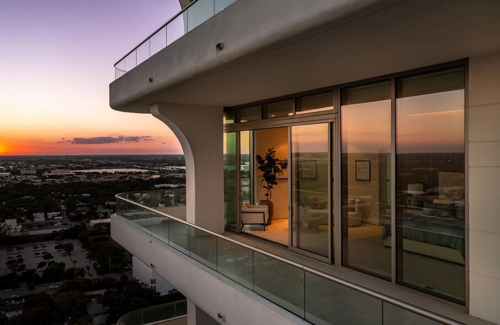 200 Arkona Court, Unit 2501 Ph-G, West Palm Beach, FL 33401 Photo