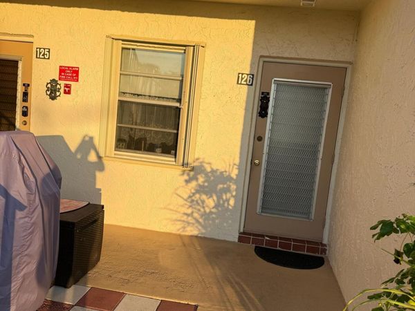 130 Lake Meryl Drive, Unit 126, West Palm Beach, FL 33411