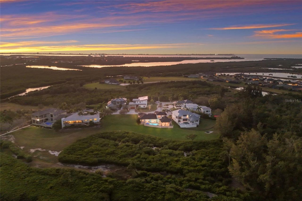 9816 2nd Terrace Nw, Bradenton, FL 34209 Photo