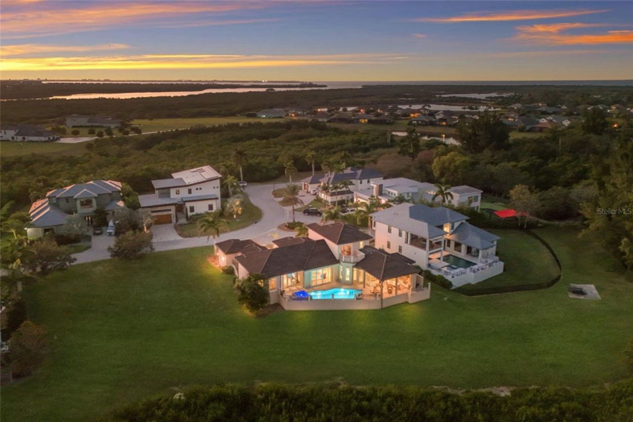 9816 2nd Terrace Nw, Bradenton, FL 34209 Photo