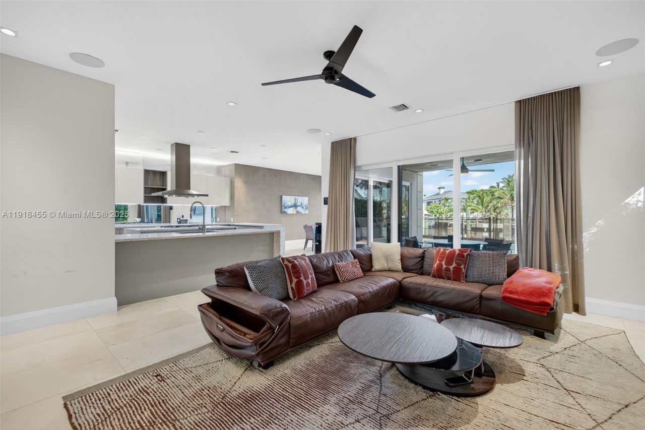 Please Call For Address, Fort Lauderdale, FL 33316 Photo