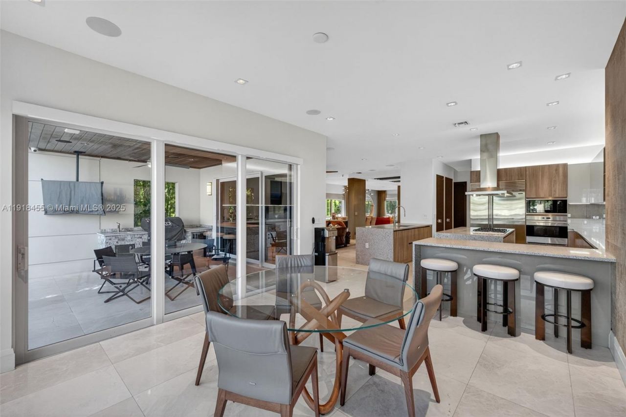 Please Call For Address, Fort Lauderdale, FL 33316 Photo