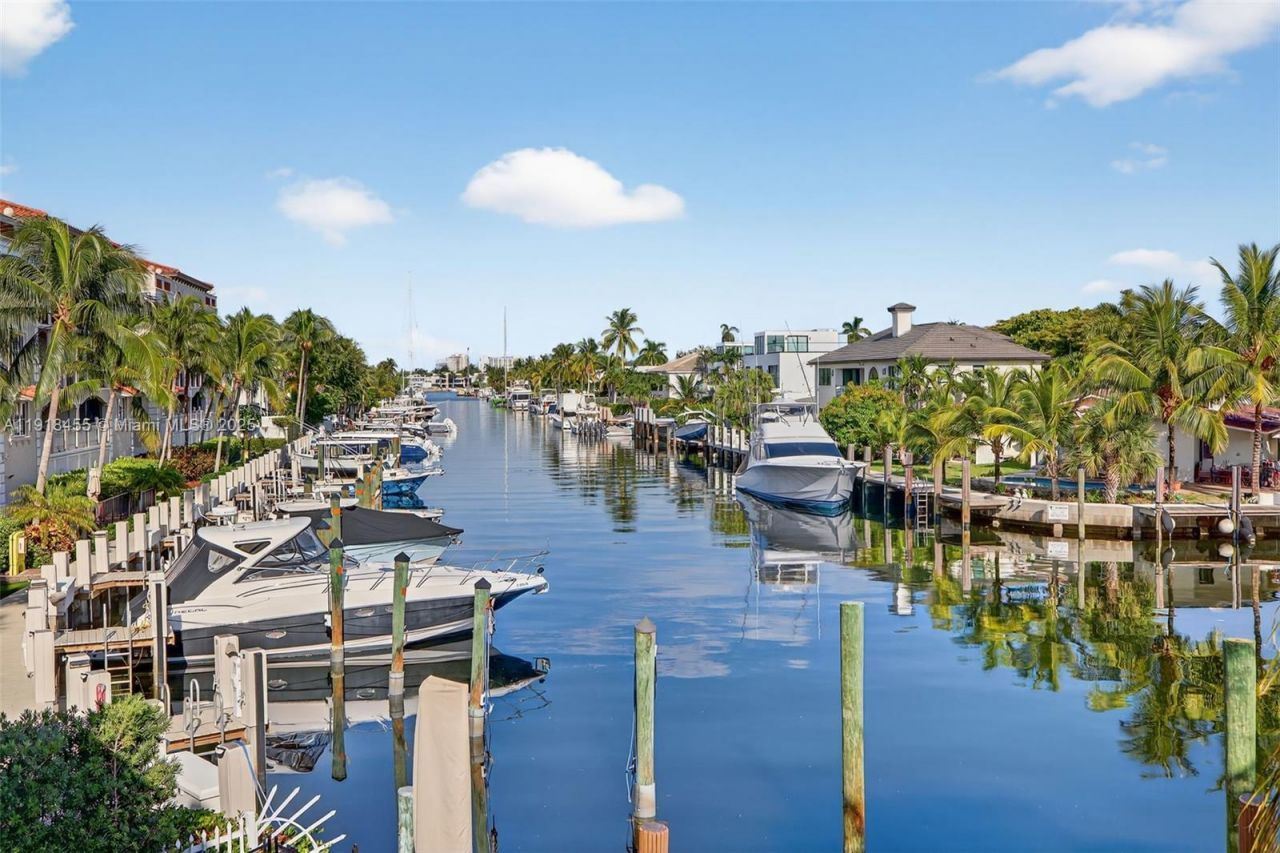 Please Call For Address, Fort Lauderdale, FL 33316 Photo