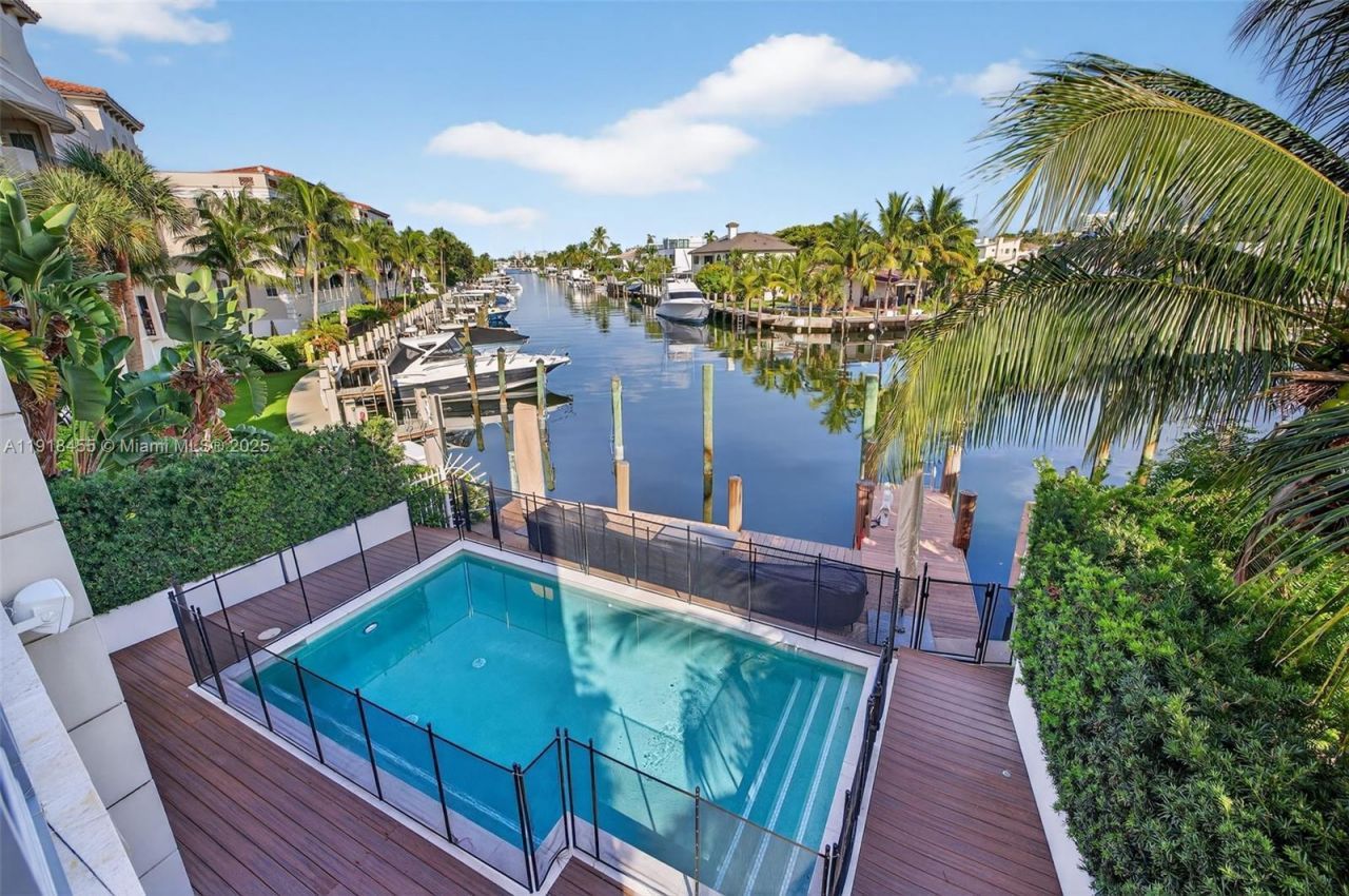 Please Call For Address, Fort Lauderdale, FL 33316 Photo