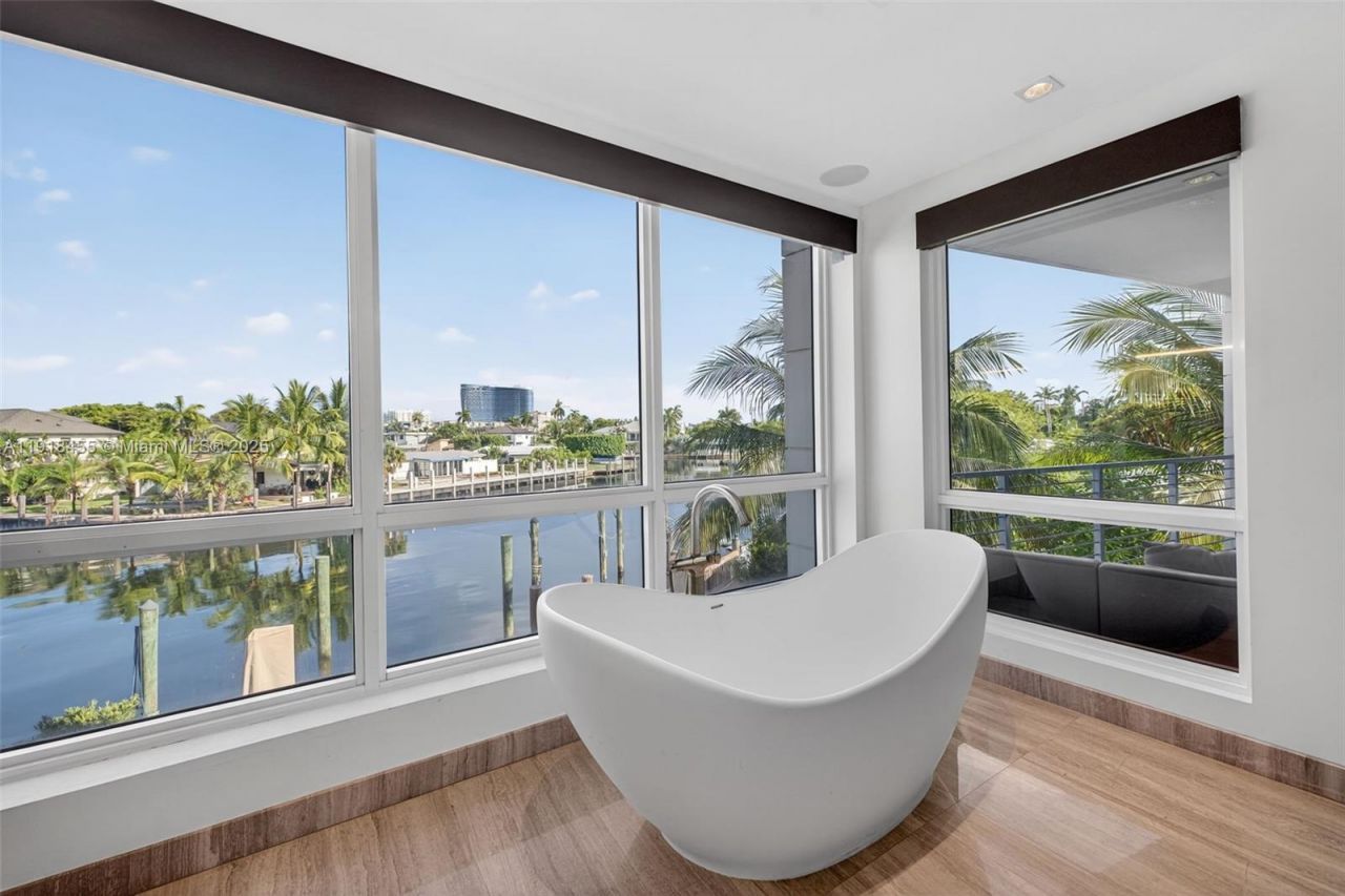 Please Call For Address, Fort Lauderdale, FL 33316 Photo