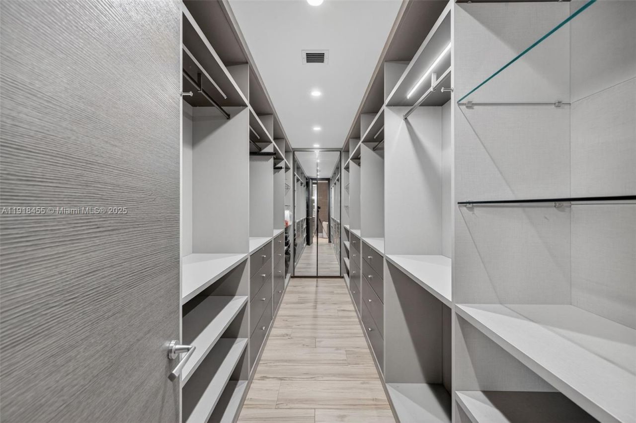 Please Call For Address, Fort Lauderdale, FL 33316 Photo