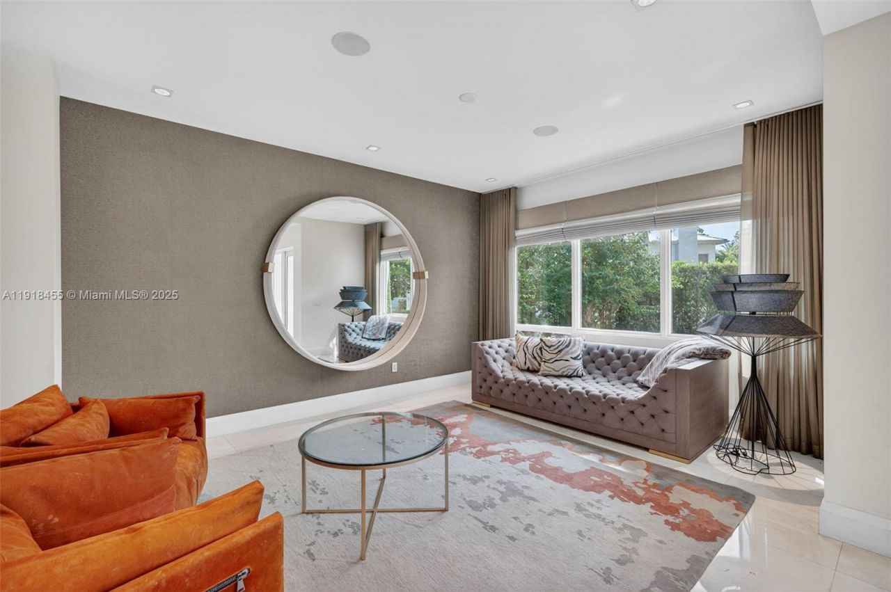 Please Call For Address, Fort Lauderdale, FL 33316 Photo