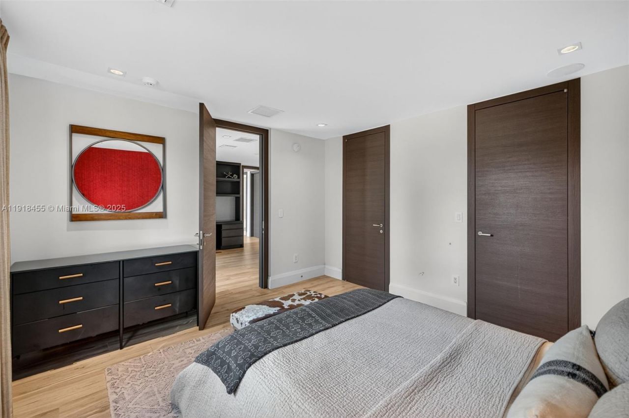 Please Call For Address, Fort Lauderdale, FL 33316 Photo