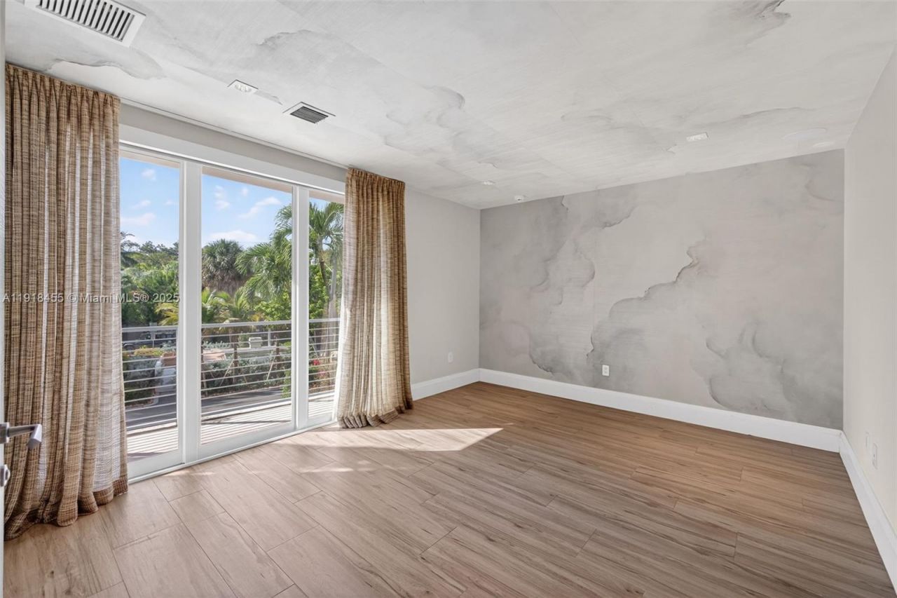 Please Call For Address, Fort Lauderdale, FL 33316 Photo