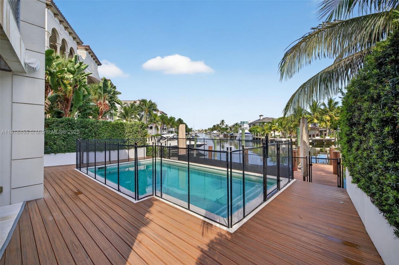 Please Call For Address, Fort Lauderdale, FL 33316 Photo