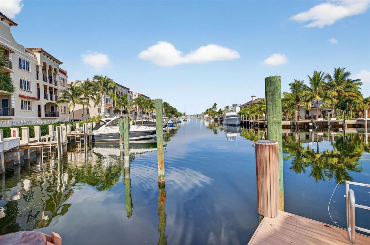 Please Call For Address, Fort Lauderdale, FL 33316 Photo