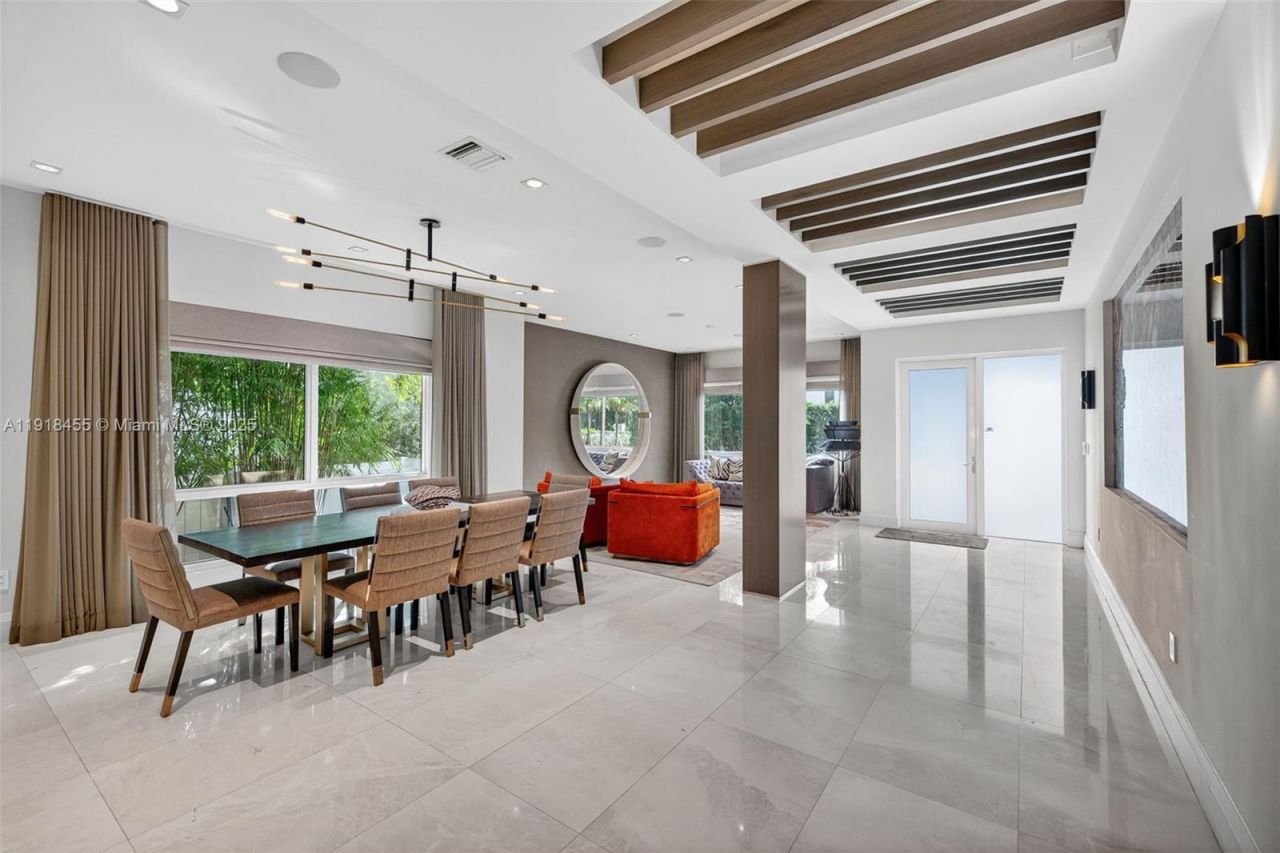 Please Call For Address, Fort Lauderdale, FL 33316 Photo