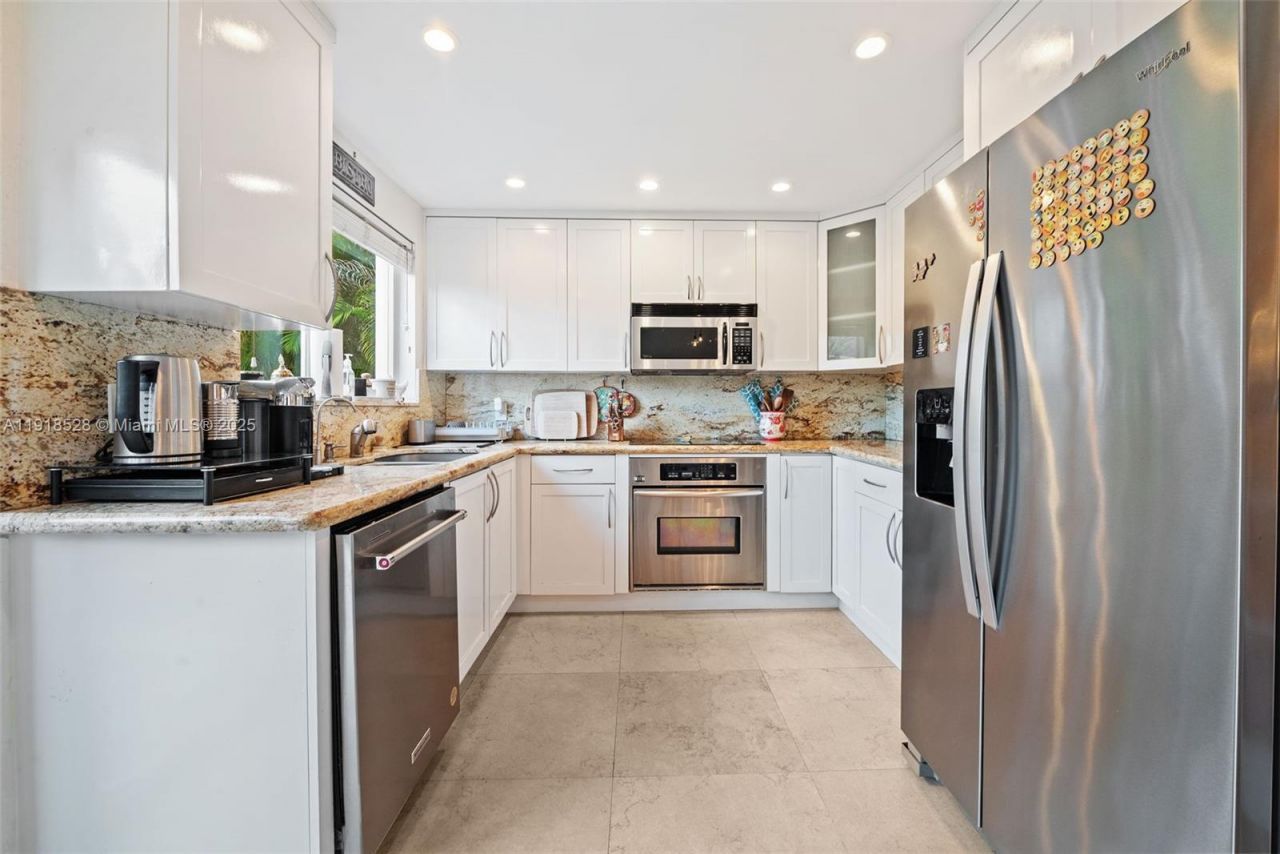 1211 Algeria Ave, Unit *, Coral Gables, FL 33134 Photo