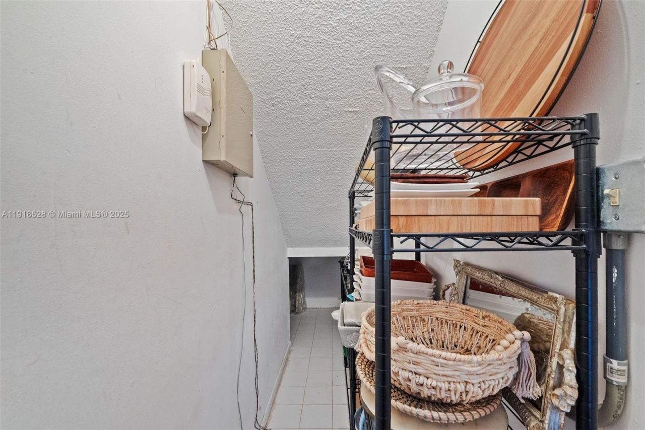 1211 Algeria Ave, Unit *, Coral Gables, FL 33134 Photo