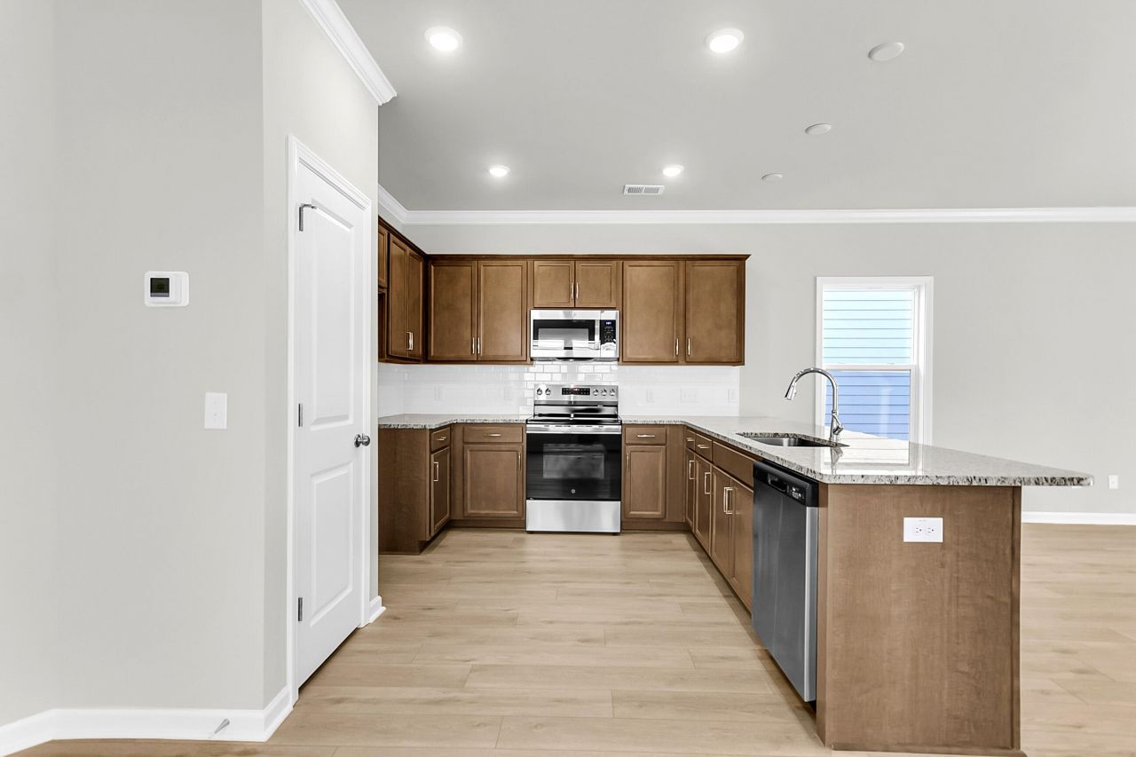 209 Central Creek Drive Photo 10