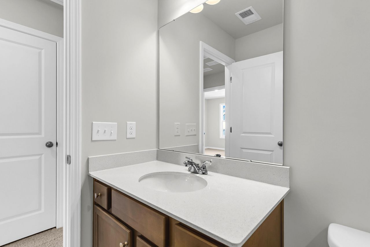 209 Central Creek Drive Photo 29