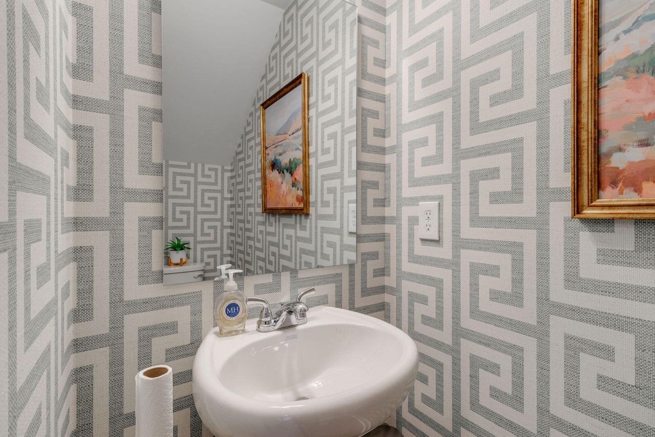 209 Central Creek Drive Photo 44