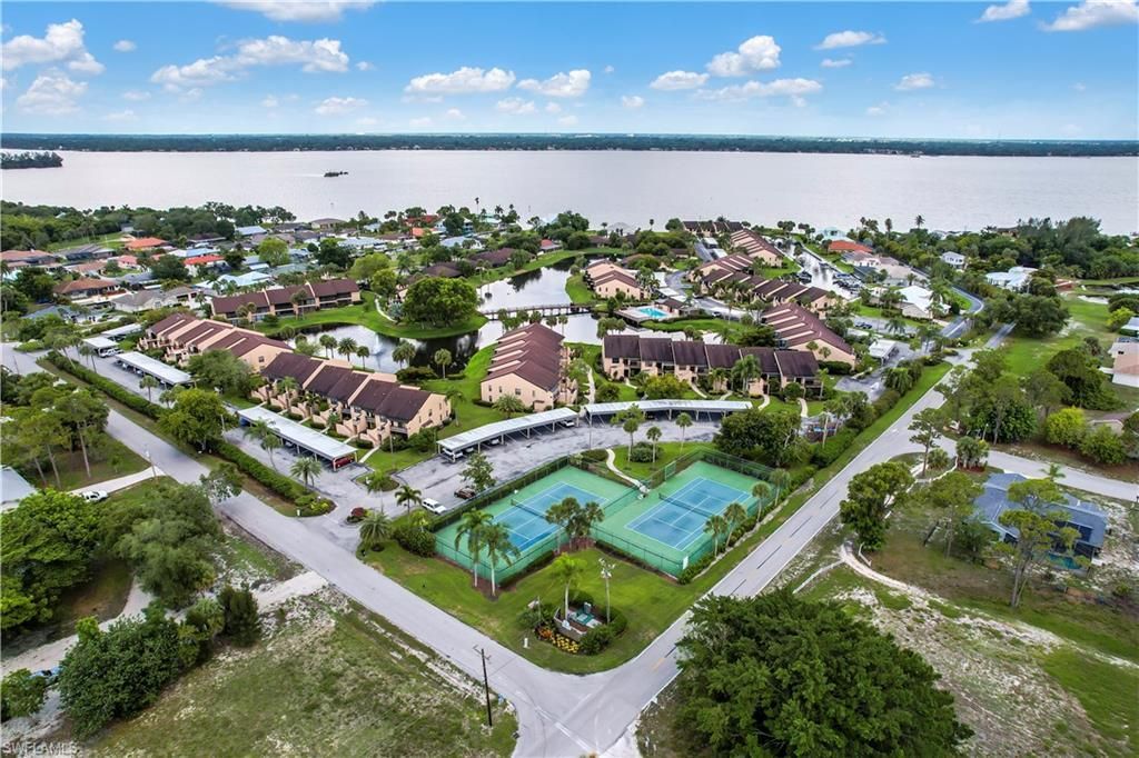 15466 Admiralty Cir, Unit 6, North Fort Myers, FL 33917 Photo