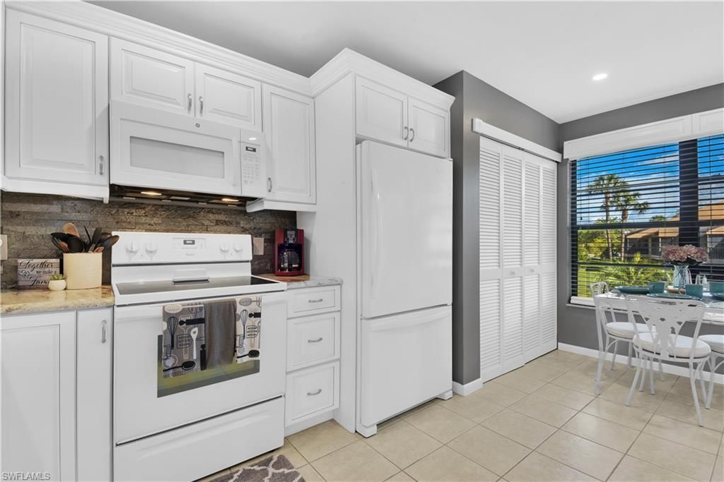 15466 Admiralty Cir, Unit 6, North Fort Myers, FL 33917 Photo