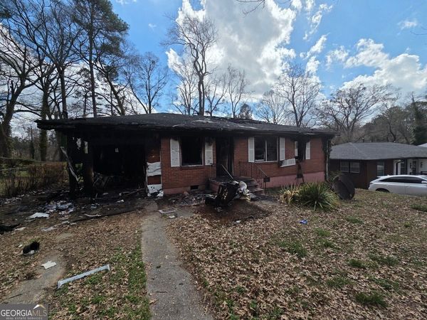 678 Quaker Street SW, Atlanta, GA 30315