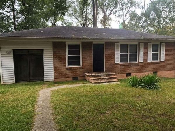 678 Quaker Street SW, Atlanta, GA 30315