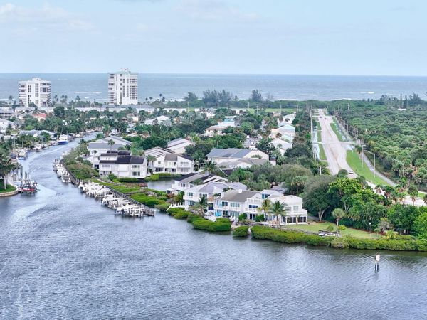 2486 Harbour Cove Drive, Hutchinson Island, FL 34949