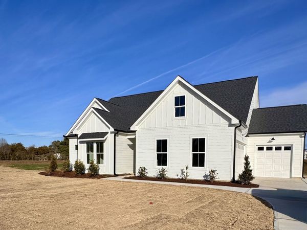 1717 Dixon Grove Lane, Grimesland, NC 27837