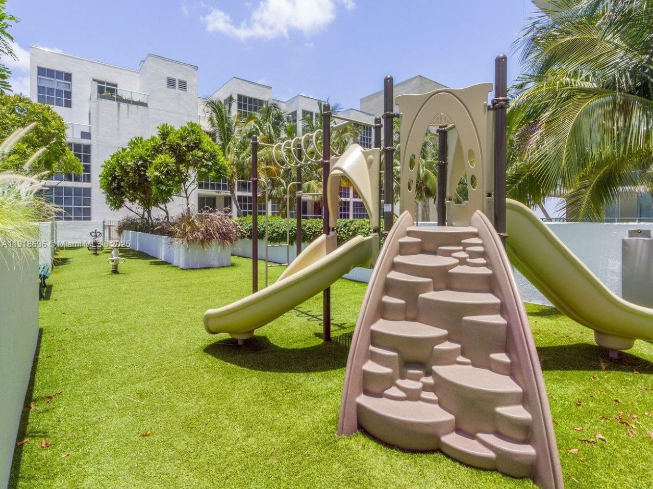 3470 E Coast Ave, Unit H0402, Miami, FL 33137 Photo