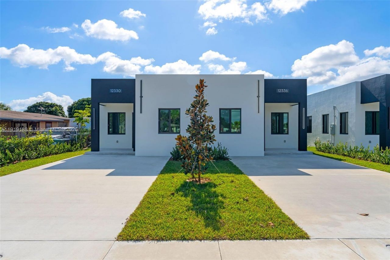 12336 SW 219 St, Miami, FL 33170 Main Photo