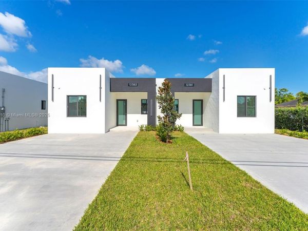 12383 SW 220 ST, Miami, FL 33170