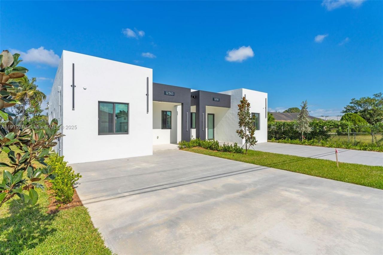 12383 SW 220 St, Miami, FL 33170 Photo