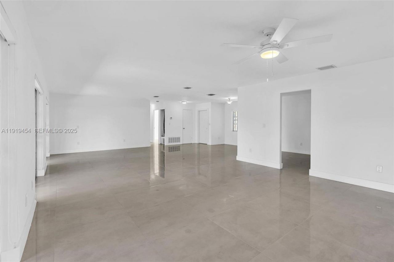 13011 SW 80th St, Miami, FL 33183 Photo