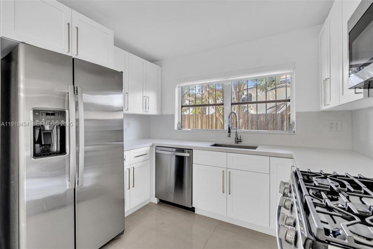 13011 SW 80th St, Miami, FL 33183 Photo