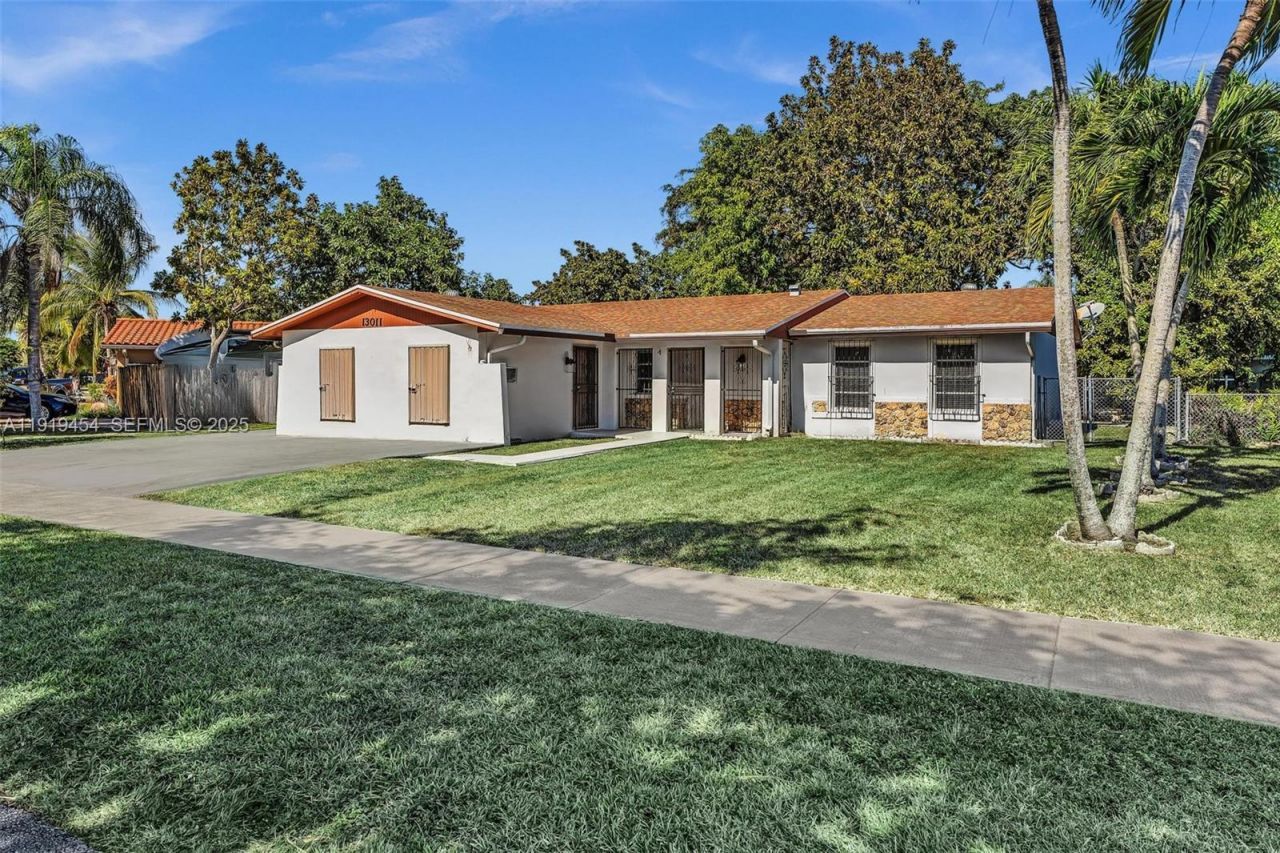 13011 SW 80th St, Miami, FL 33183 Photo