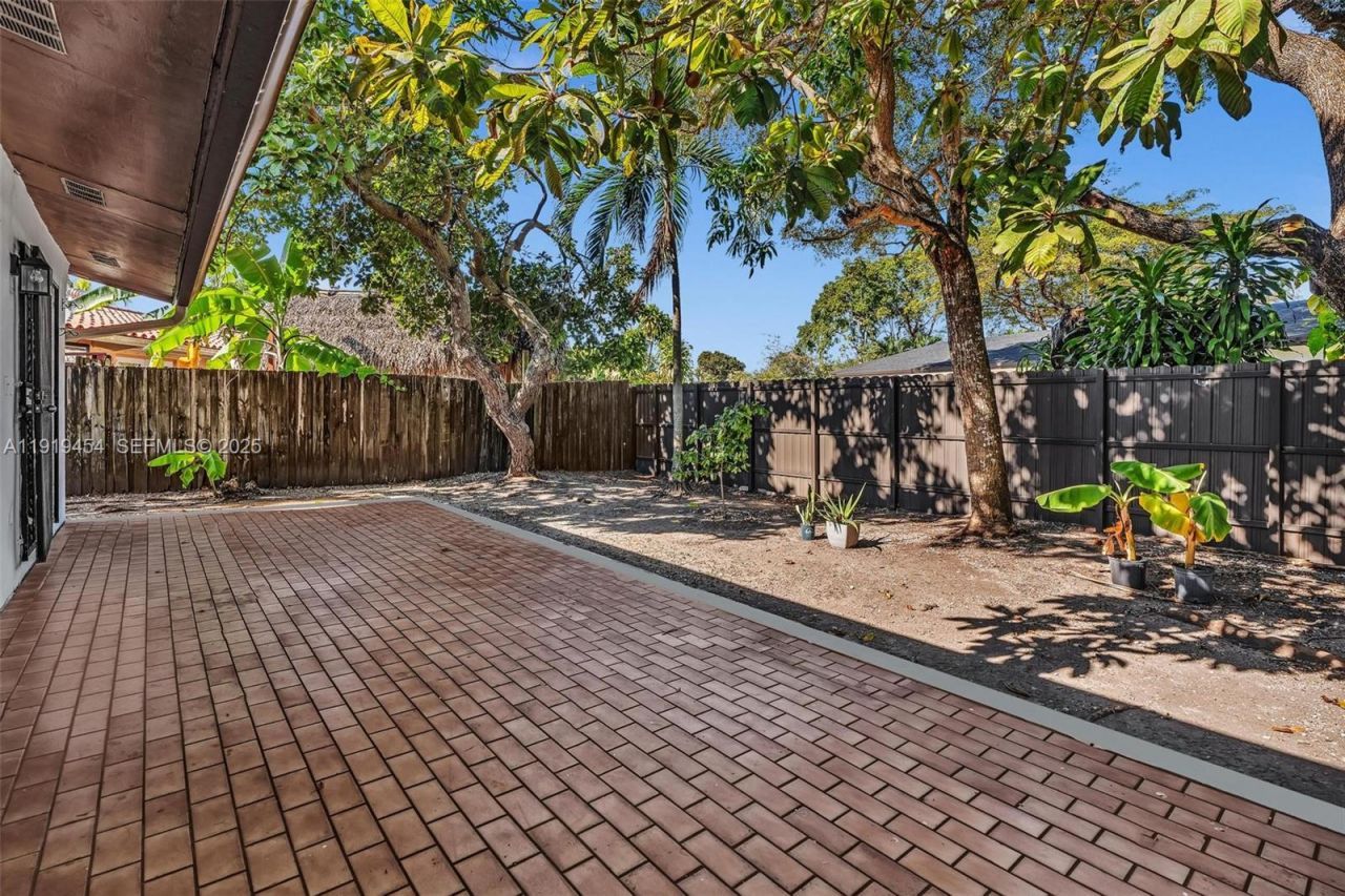 13011 SW 80th St, Miami, FL 33183 Photo